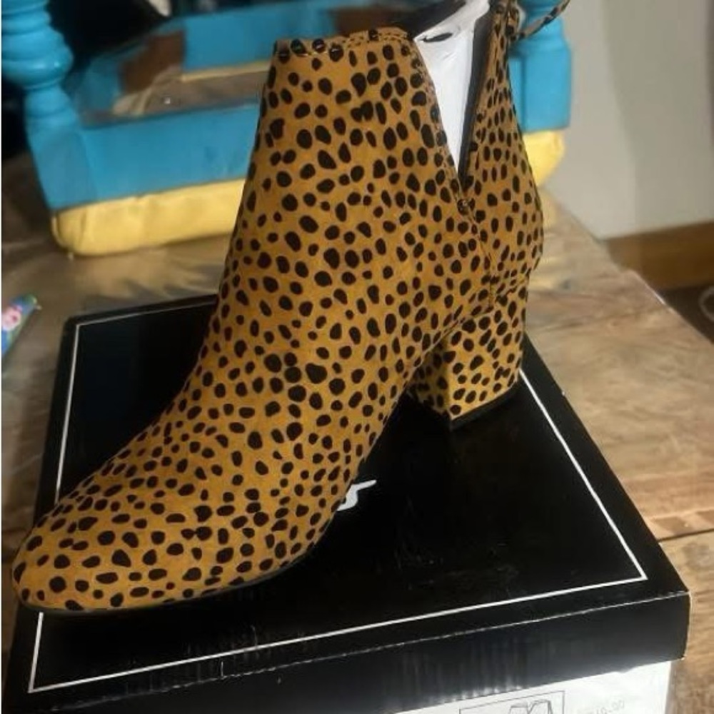 Qupid Tan Leopard Print Ankle Booties
